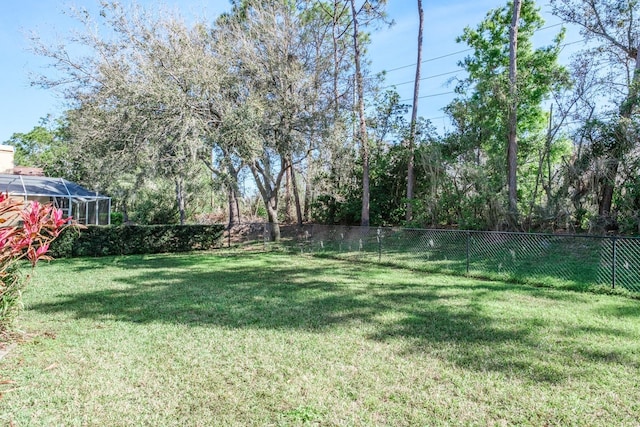 view of yard featuring a fenced backyard