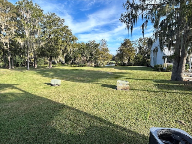 view of yard with cooling unit