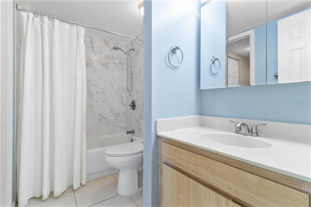 2073 Skimmer Ct W Unit 211, Clearwater, FL 33762 - bathroom with toilet, tile patterned floors, shower / bathtub combination with curtain, and vanity