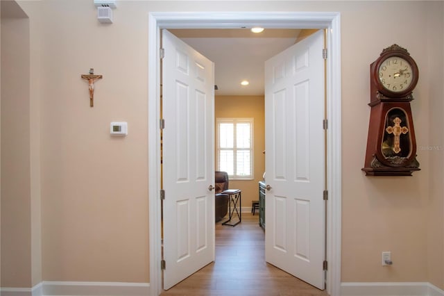 328 Siena Vista Pl, Sun City Center, FL 33573 - hall with light wood finished floors and recessed lighting