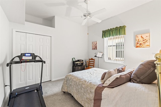 bedroom featuring carpet, a closet, ceiling fan, and baseboards