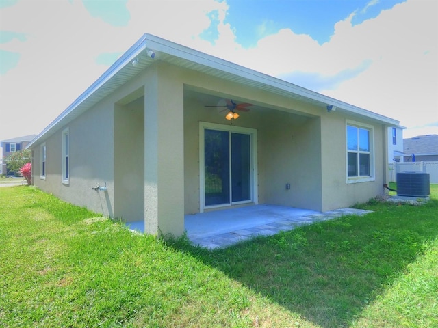 17014 Oval Rum Dr, Wimauma, FL 33598 - photo 11