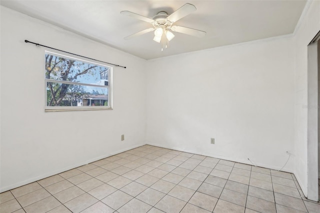 empty room featuring ceiling fan