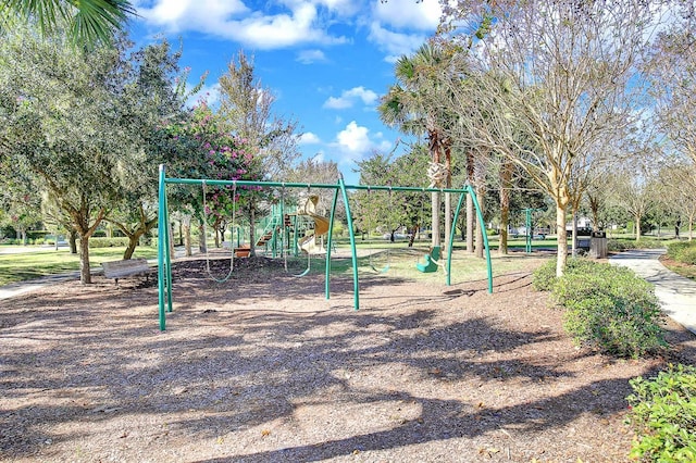 15708 Oakleaf Run Dr, Lithia, FL 33547 - view of community playground