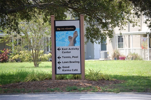 view of community / neighborhood sign