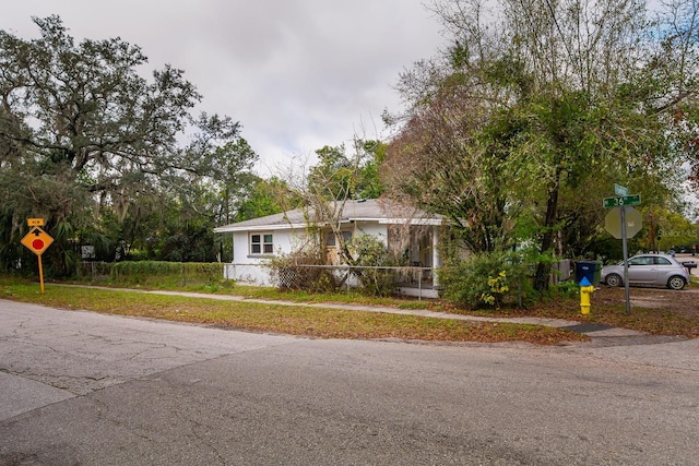 view of front of property