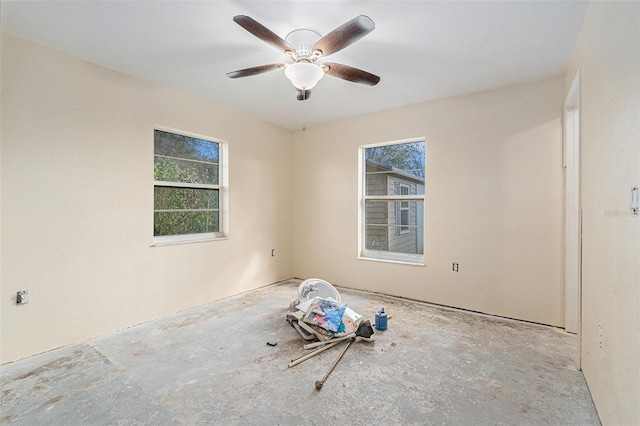 spare room with ceiling fan