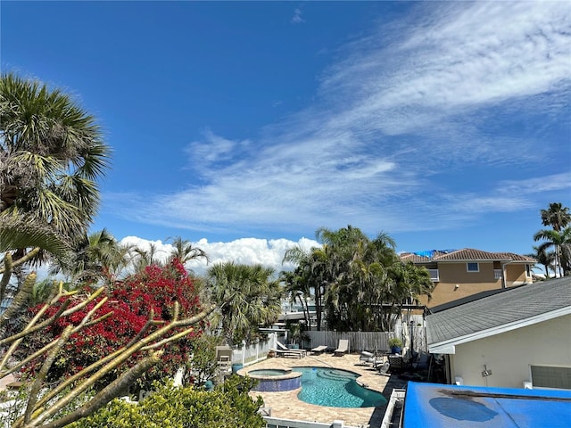 Listing photo 2 for 701 64th Ave, St Pete Beach FL 33706