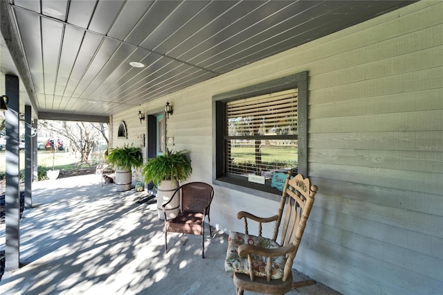 view of patio featuring covered porch