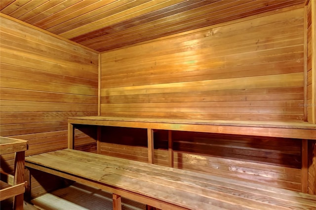 view of sauna / steam room