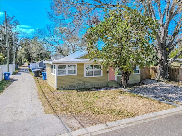 1800 27th Ave N, Saint Petersburg, FL 33713 - view of front of property featuring entry steps and fence