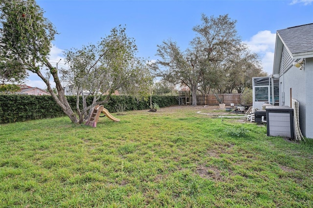 view of yard featuring a fenced backyard