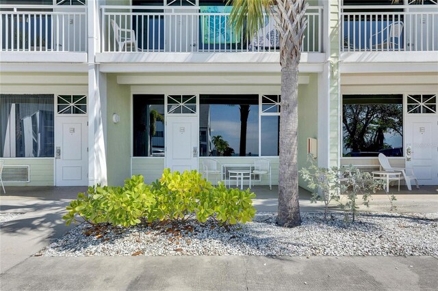 611 Destiny Dr Unit 304, Ruskin, FL 33570 - photo 2