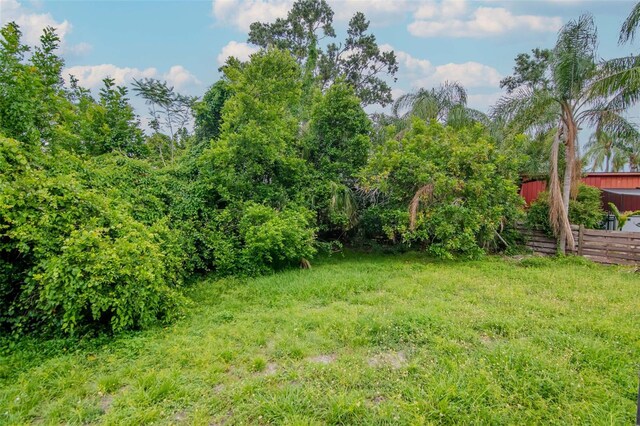 5101 Estates Cir, Sarasota, FL 34243 - view of yard