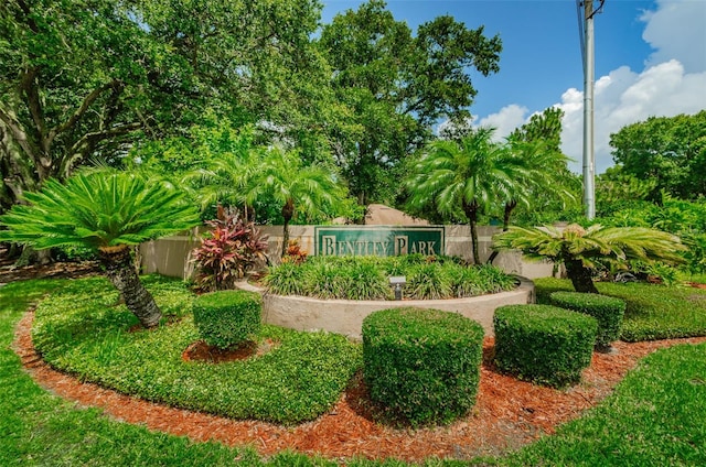2446 Bentley Dr, Palm Harbor, FL 34684 - view of community sign