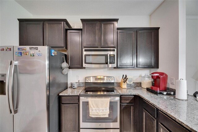 8421 Pine River Rd, Tampa, FL 33637 - photo 9