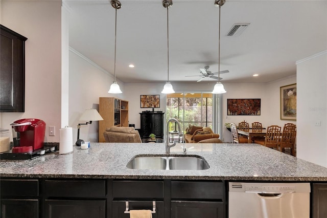 8421 Pine River Rd, Tampa, FL 33637 - photo 10