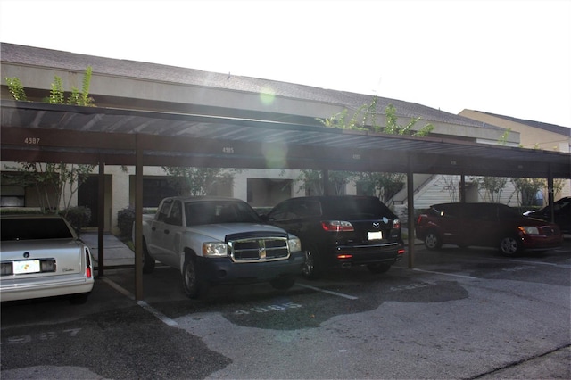 4983 Puritan Cir Unit 524, Tampa, FL 33617 - view of covered parking lot