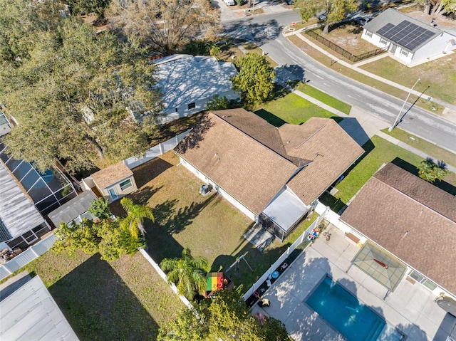 birds eye view of property featuring a residential view