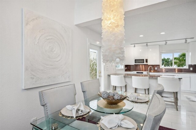 17404 1st St E, Redington Shores, FL 33708 - dining space featuring recessed lighting