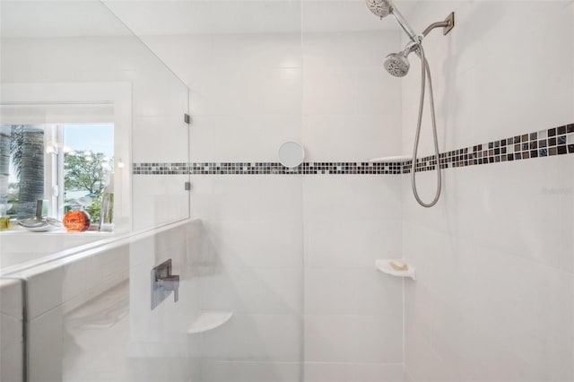17404 1st St E, Redington Shores, FL 33708 - bathroom featuring tiled shower
