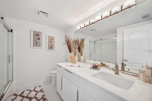 17404 1st St E, Redington Shores, FL 33708 - full bathroom featuring toilet, a shower with door, a tub, vanity, and a textured ceiling