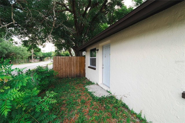 8319 N 14th St, Tampa, FL 33604 - view of yard