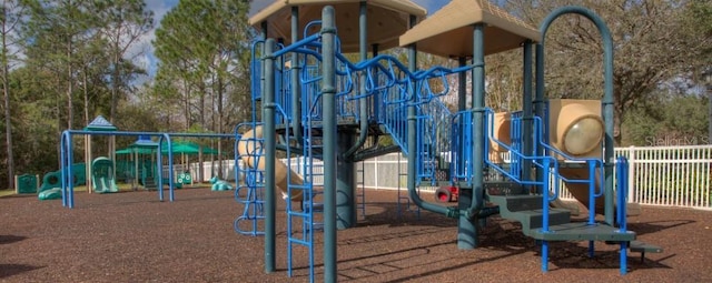 5351 Lookout Pass, Wesley Chapel, FL 33544 - community play area with fence