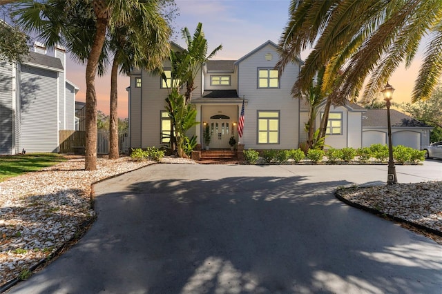 view of front facade with driveway