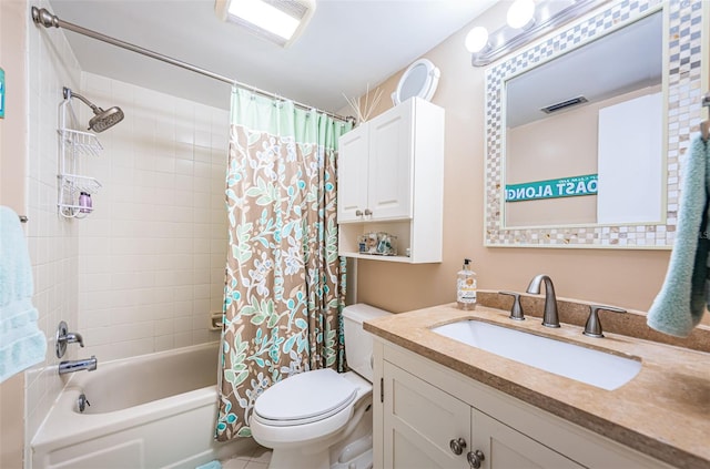 full bathroom featuring visible vents, shower / tub combo with curtain, vanity, and toilet