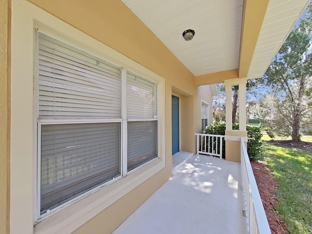 view of patio featuring a porch