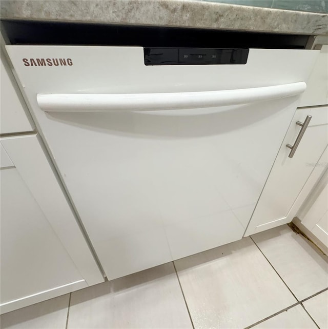 3300 Fox Chase Cir N Unit 229, Palm Harbor, FL 34683 - kitchen view