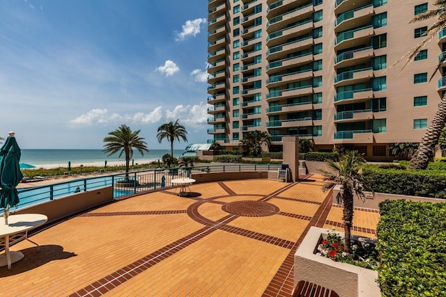 view of property's community featuring a water view