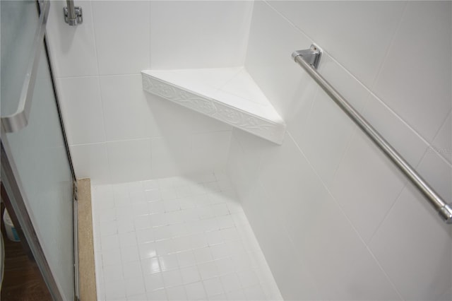 room details featuring walk in shower