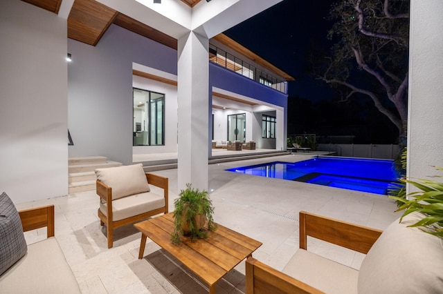 view of swimming pool