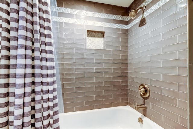 1460 Gulf Blvd Unit 506, Clearwater Beach, FL 33767 - full bath with shower / tub combo with curtain