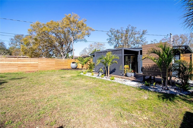 view of yard featuring fence