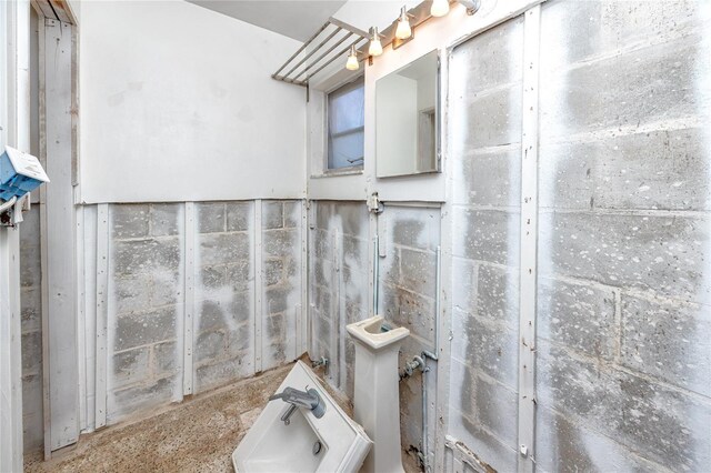 479 80th Way, St Pete Beach, FL 33706 - view of bathroom