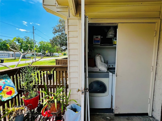 exterior space featuring laundry area