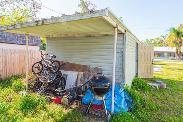 313 Jefferson Ave S, Oldsmar, FL 34677 - view of outbuilding featuring fence