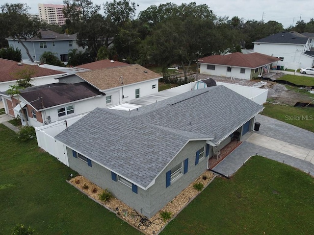 birds eye view of property featuring a residential view