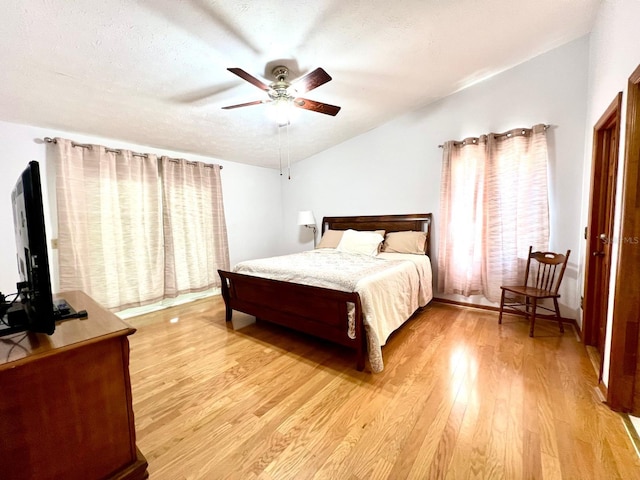 1811 Tawnee Pl, Brandon, FL 33510 - bedroom with a ceiling fan and light wood finished floors