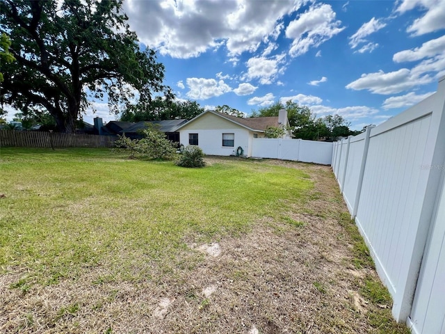 1811 Tawnee Pl, Brandon, FL 33510 - view of yard with a fenced backyard