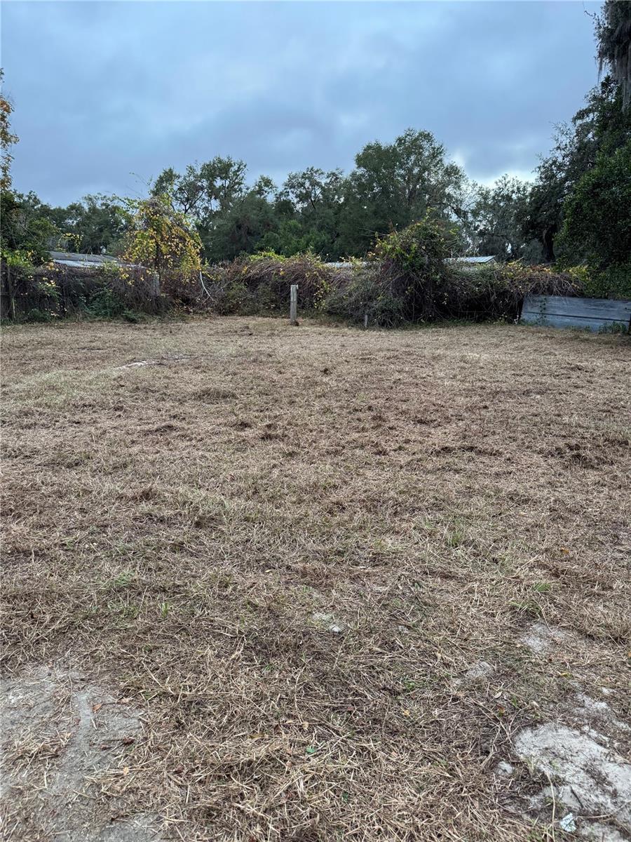 8663 E Hooker Pl, Floral City, FL 34436