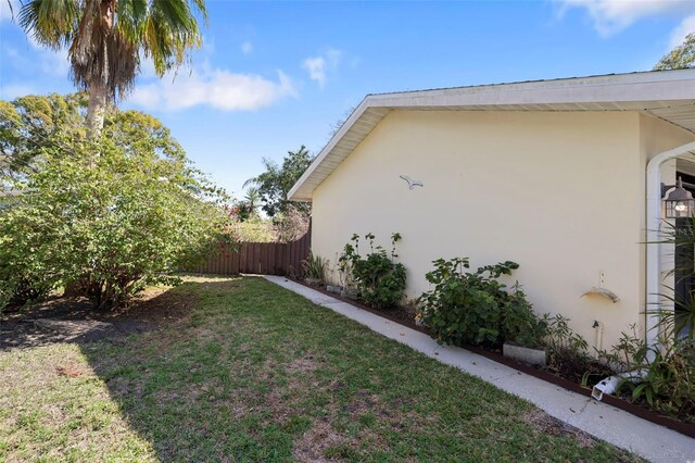 1549 San Christopher Dr, Dunedin, FL 34698 - view of yard with fence
