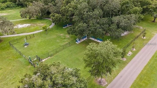 birds eye view of property featuring a rural view