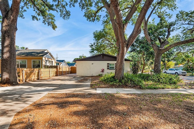 810 22nd St N, Saint Petersburg, FL 33713 - view of home's exterior with fence