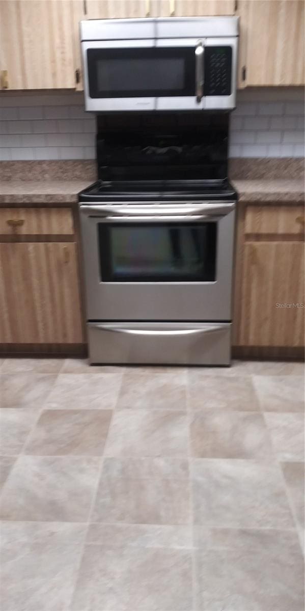 12155 Environmental Dr Unit 6, New Port Richey, FL 34654 - photo 9