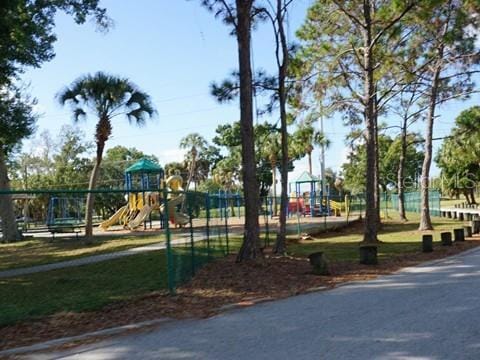 3906 Versailles Dr, Tampa, FL 33634 - photo 81