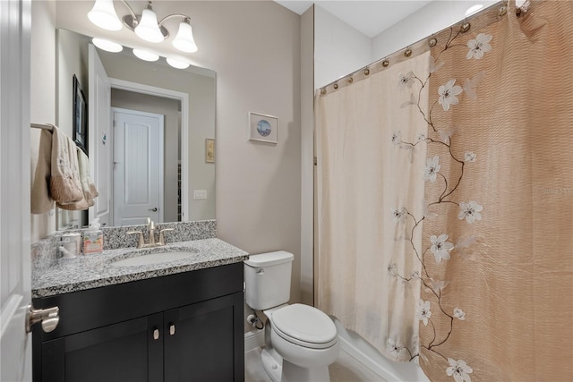 full bath with vanity, toilet, and a shower with curtain